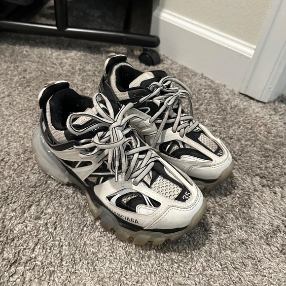 Balenciaga Track Sneaker - Picture 1 of 4